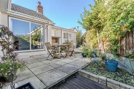 5 bedroom Detached bungalow for sale in Heron Drive, Wimborne