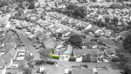 5 bedroom Detached bungalow for sale in Heron Drive, Wimborne