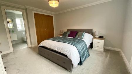 5 bedroom Detached house for sale in Ainsley Road, Wimborne