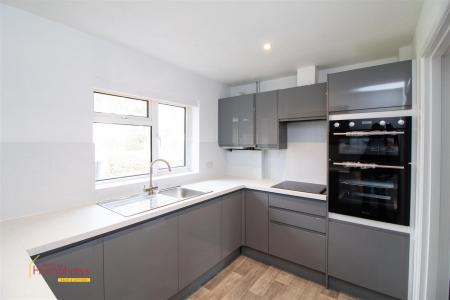 2 bedroom Detached bungalow to let in MORLEY CLOSE, BURTON