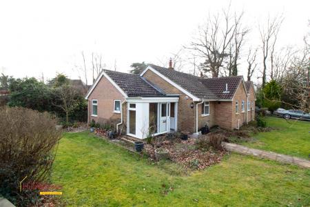2 bedroom Detached bungalow to let in MORLEY CLOSE, BURTON