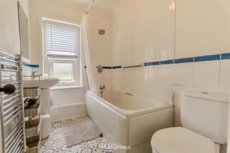 2 bedroom Terraced House to let in St Catherines, Wimborne