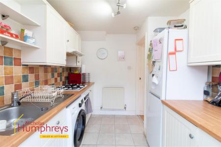 3 bedroom Terraced House to let in Coventry Close, Wimborne