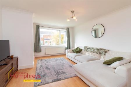 3 bedroom Terraced House to let in Coventry Close, Wimborne