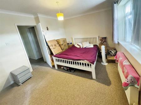 3 bedroom Terraced House to let in JUBILEE ROAD, CORFE MULLEN