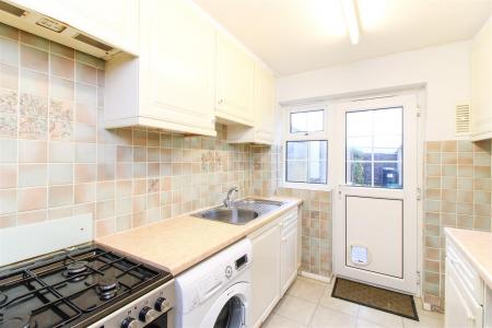 3 bedroom Semi-detached house to let in Warren Walk, Ferndown