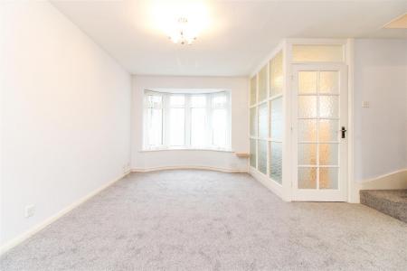 3 bedroom Semi-detached house to let in Warren Walk, Ferndown