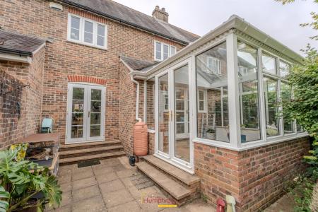 3 bedroom Terraced House to let in Bournemouth Road, Charlton Marshall