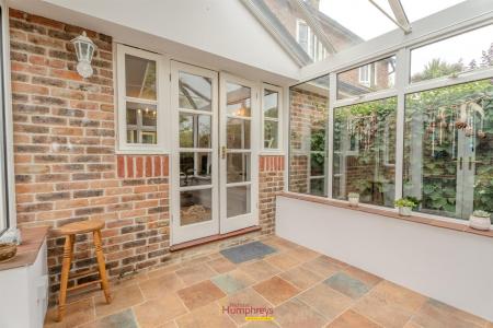 3 bedroom Terraced House to let in Bournemouth Road, Charlton Marshall