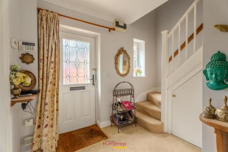 3 bedroom Terraced House to let in Bournemouth Road, Charlton Marshall