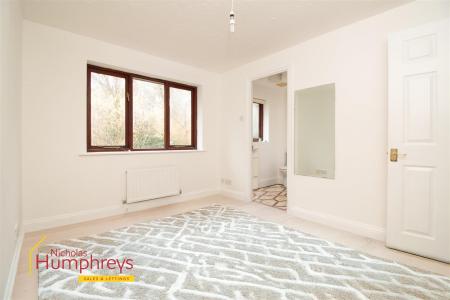 3 bedroom Detached house to let in Albion Way, Verwood
