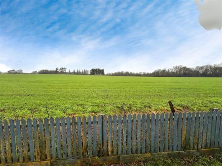 3 bedroom Semi-detached house to let in Newtown, Witchampton