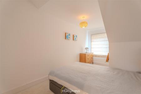 3 bedroom Apartment to let in High Street, Swanage