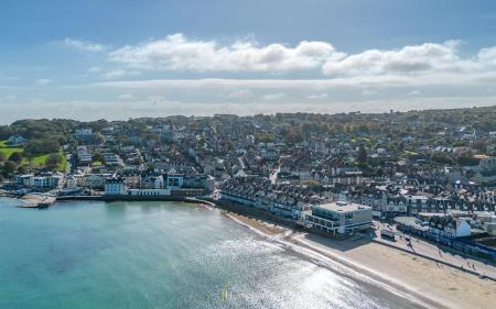 3 bedroom Apartment to let in High Street, Swanage