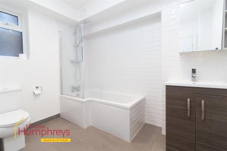 2 bedroom Apartment to let in Durley Gardens, Bournemouth