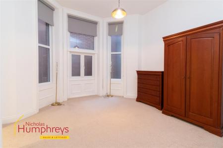 2 bedroom Apartment to let in Durley Gardens, Bournemouth