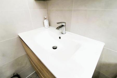 4 bedroom Detached house to let in West Way, Broadstone