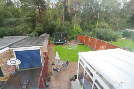 4 bedroom Detached house to let in West Way, Broadstone