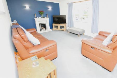 4 bedroom Detached house to let in West Way, Broadstone
