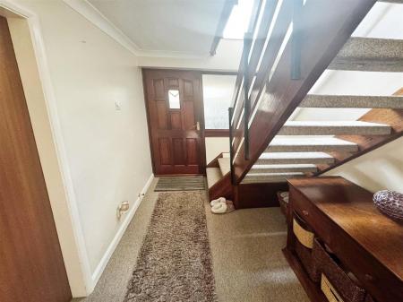 4 bedroom Detached house to let in CHERRY HILL GROVE UPTON POOLE