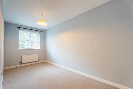 4 bedroom Detached house to let in Pennine Way, Verwood