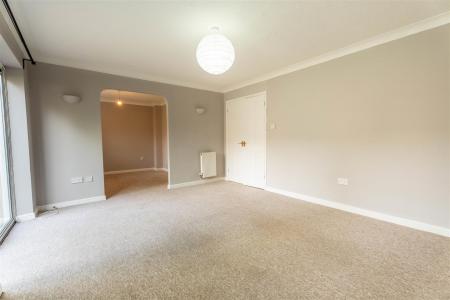 4 bedroom Detached house to let in Pennine Way, Verwood