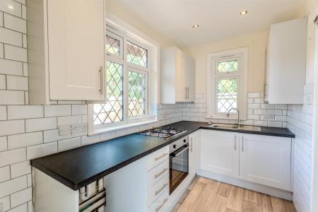 2 bedroom Detached bungalow to let in Woolsbridge Road, Ashley Heath