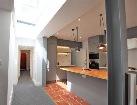 4 bedroom Town house to let in West Borough, Wimborne