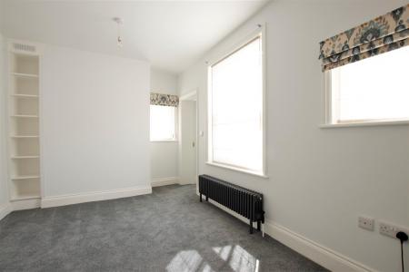 4 bedroom Town house to let in West Borough, Wimborne