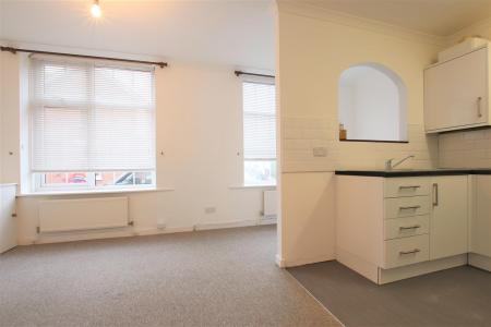 1 bedroom Apartment to let in New Borough Road, Wimborne