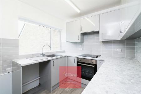 3 bedroom Detached house to let in FARRIERS CLOSE, COLEHILL