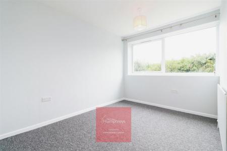 3 bedroom Detached house to let in FARRIERS CLOSE, COLEHILL