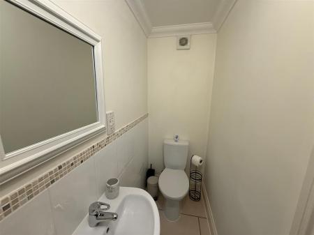 1 bedroom House share to let in Flat 4 Codford House, 61 West Borough