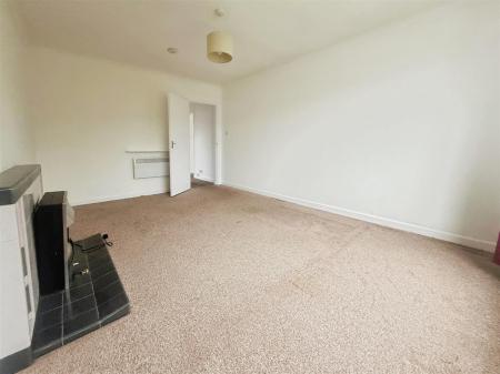 2 bedroom Detached bungalow to let in Dales Drive, Wimborne