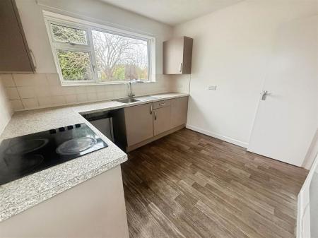 2 bedroom Detached bungalow to let in Dales Drive, Wimborne