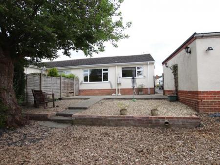 2 bedroom Detached bungalow to let in Dales Drive, Wimborne
