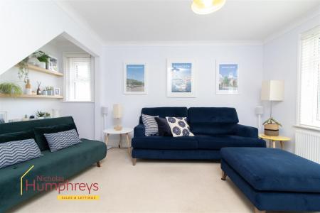 3 bedroom Detached house for sale in Wimborne Road, Colehill