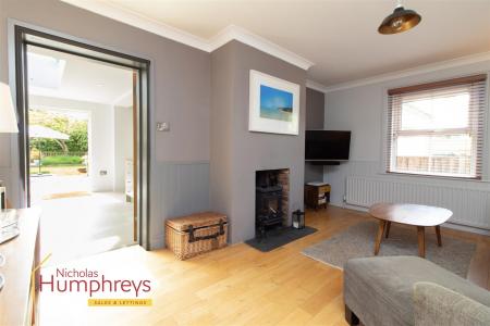 3 bedroom Detached house for sale in Wimborne Road, Colehill