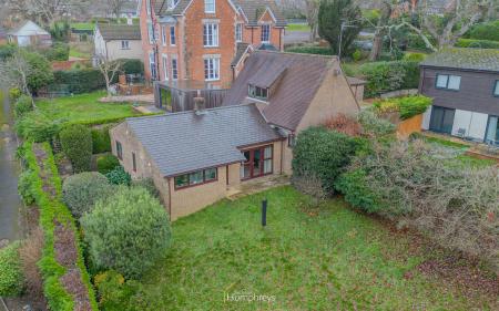 2 bedroom Detached house for sale in Rowlands Hill, Wimborne