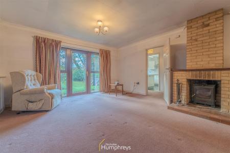 2 bedroom Detached house for sale in Rowlands Hill, Wimborne