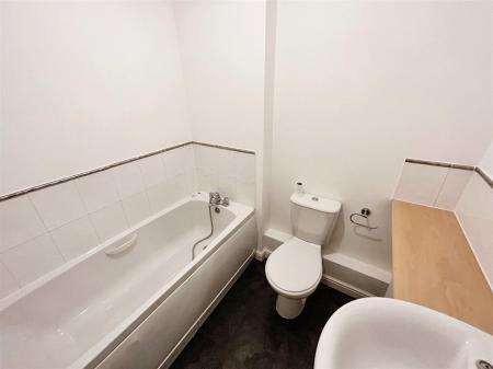 2 bedroom Terraced House to let in NEWMANS CLOSE, WIMBORNE