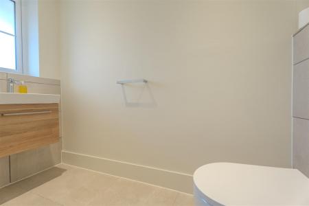 3 bedroom Detached house to let in Churchill Close, Sturminster Marshall, Wimborne