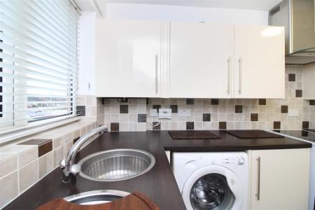 2 bedroom Apartment to let in MERLEY LANE, MERLEY WIMBORNE