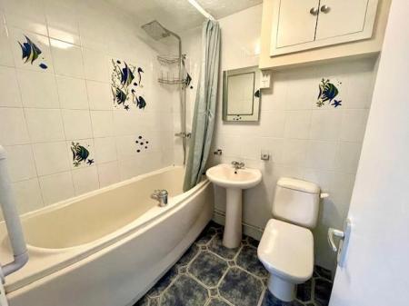 1 bedroom Apartment for sale in Station Road, Wimborne