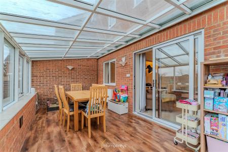 3 bedroom Detached house for sale in Corfe Halt Close, Corfe Mullen, Wimborne