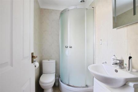 3 bedroom Detached house for sale in Corfe Halt Close, Corfe Mullen, Wimborne