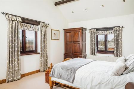 5 bedroom Detached house to let in Willett Road, Ashington, Wimborne