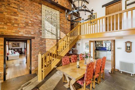 5 bedroom Detached house to let in Willett Road, Ashington, Wimborne