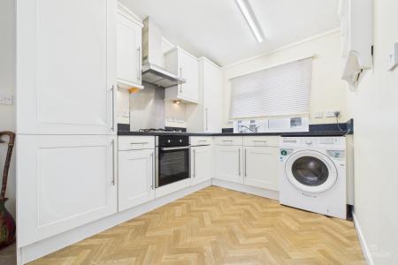 2 bedroom Park home for sale in Barton Broads Park, Maltkiln R, Barton-upon-Humber, North Lincolnshire, DN18