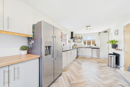 4 bedroom Detached house for sale in Briar Court, Goxhill, North Lincolnshire, DN19